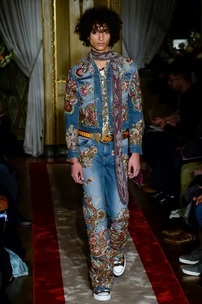 Look 20